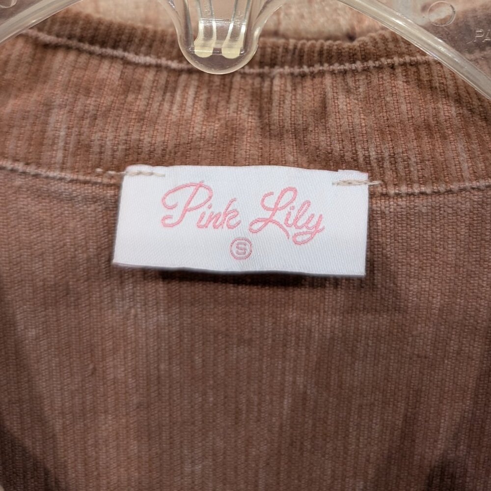 🧨🧨Pink Lily Corduroy Button Down Shirt Size Small - Picture 8 of 15